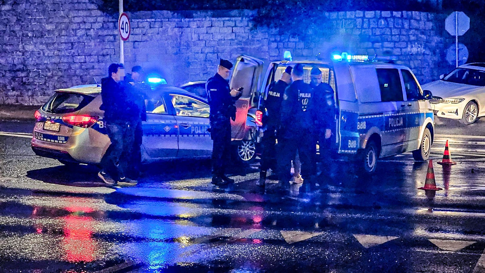 wypadek-na-sobieskiego-pijany-sprawca-wioz-dwojke-maych-dzieci-127836