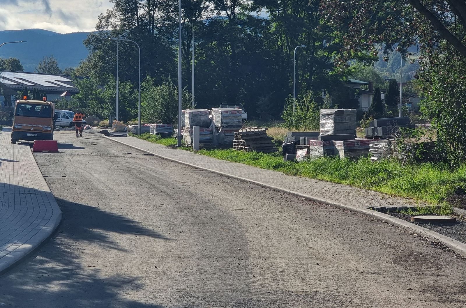 trwa-budowa-drogi-w-centrum-podgorzyna-127840