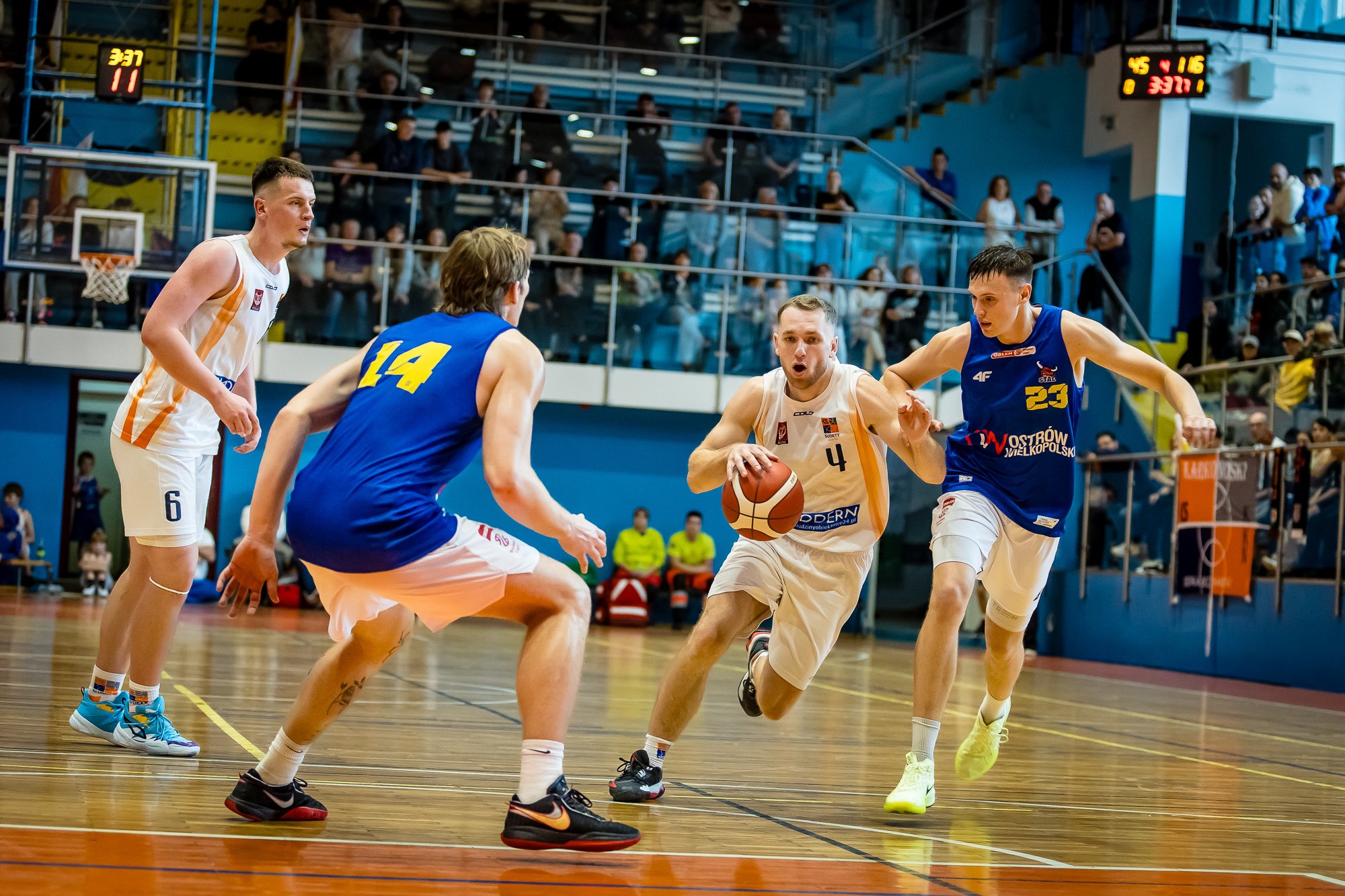 zagrali-dla-powodzian-127847