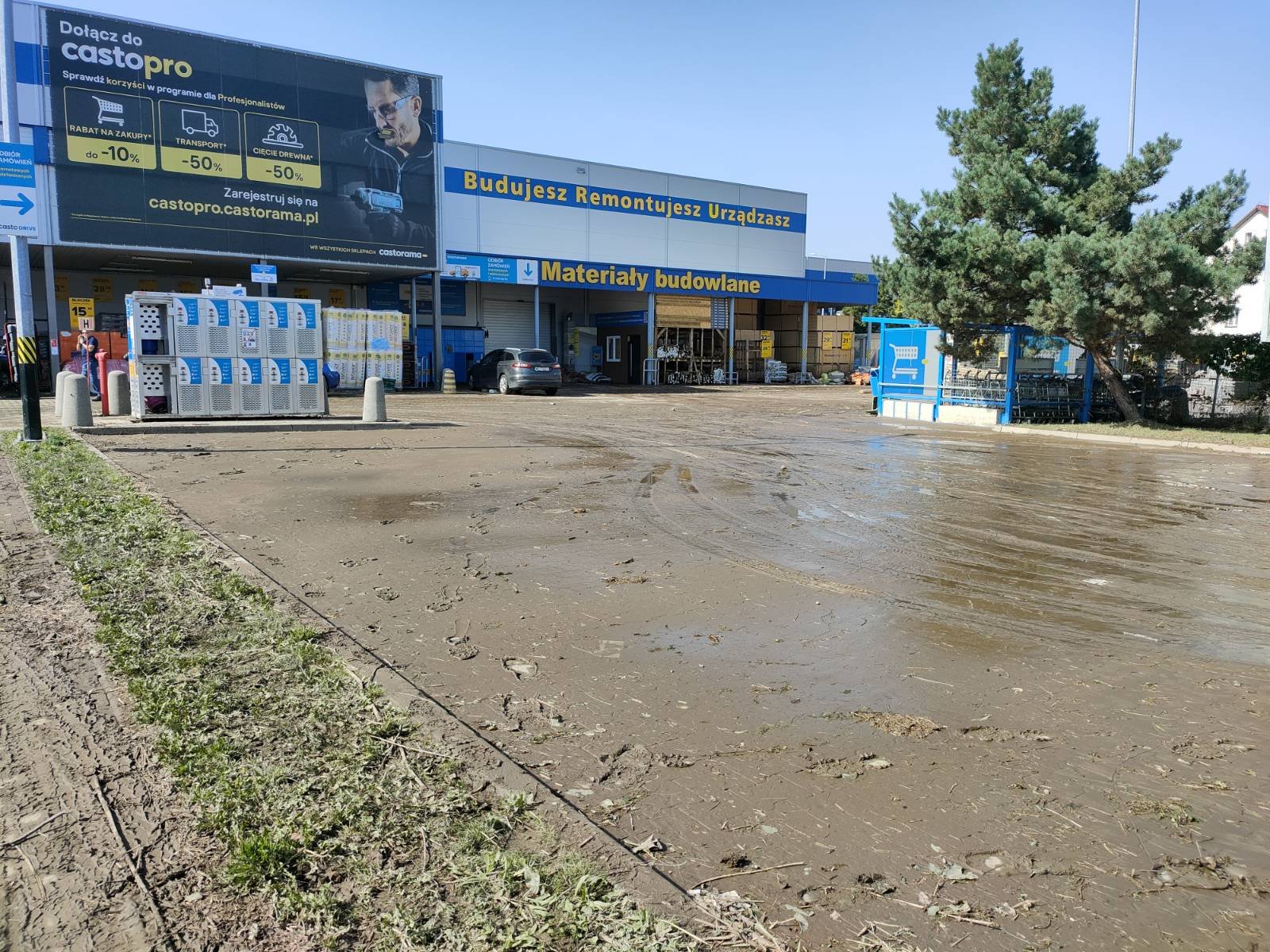 castorama-otwarta-po-powodzi-127848