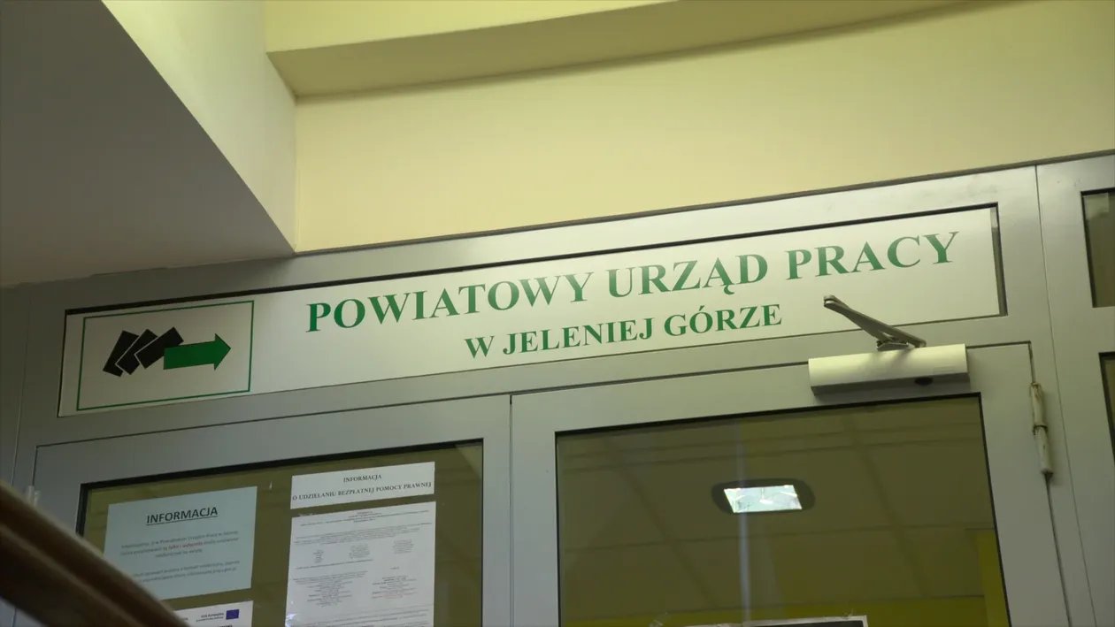 powiat-wypowiada-umowe-dot-urzedu-pracy-127904