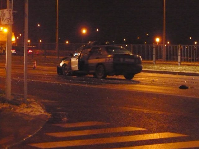 wypadek-radiowozu-policyjnego-12791