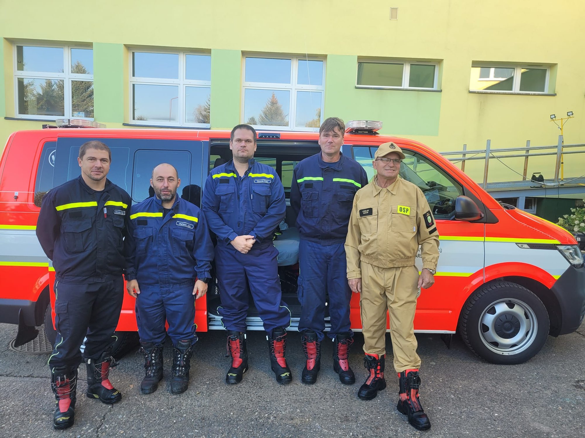 w-omnicy-dopiero-dzis-wrocili-do-szkoy-127928