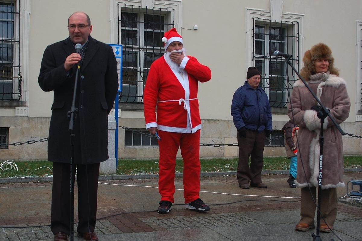 wszyscy-rowni-przy-opatku-12796