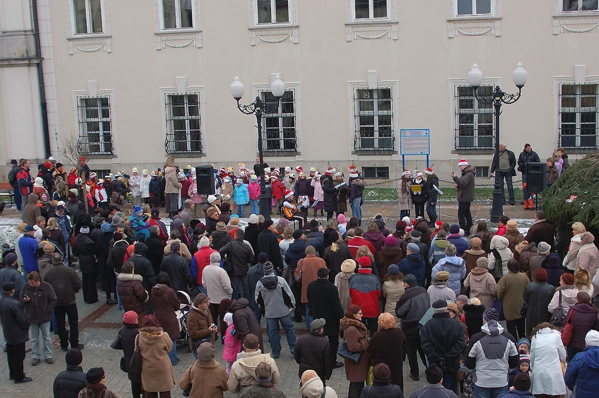 wszyscy-rowni-przy-opatku-12796