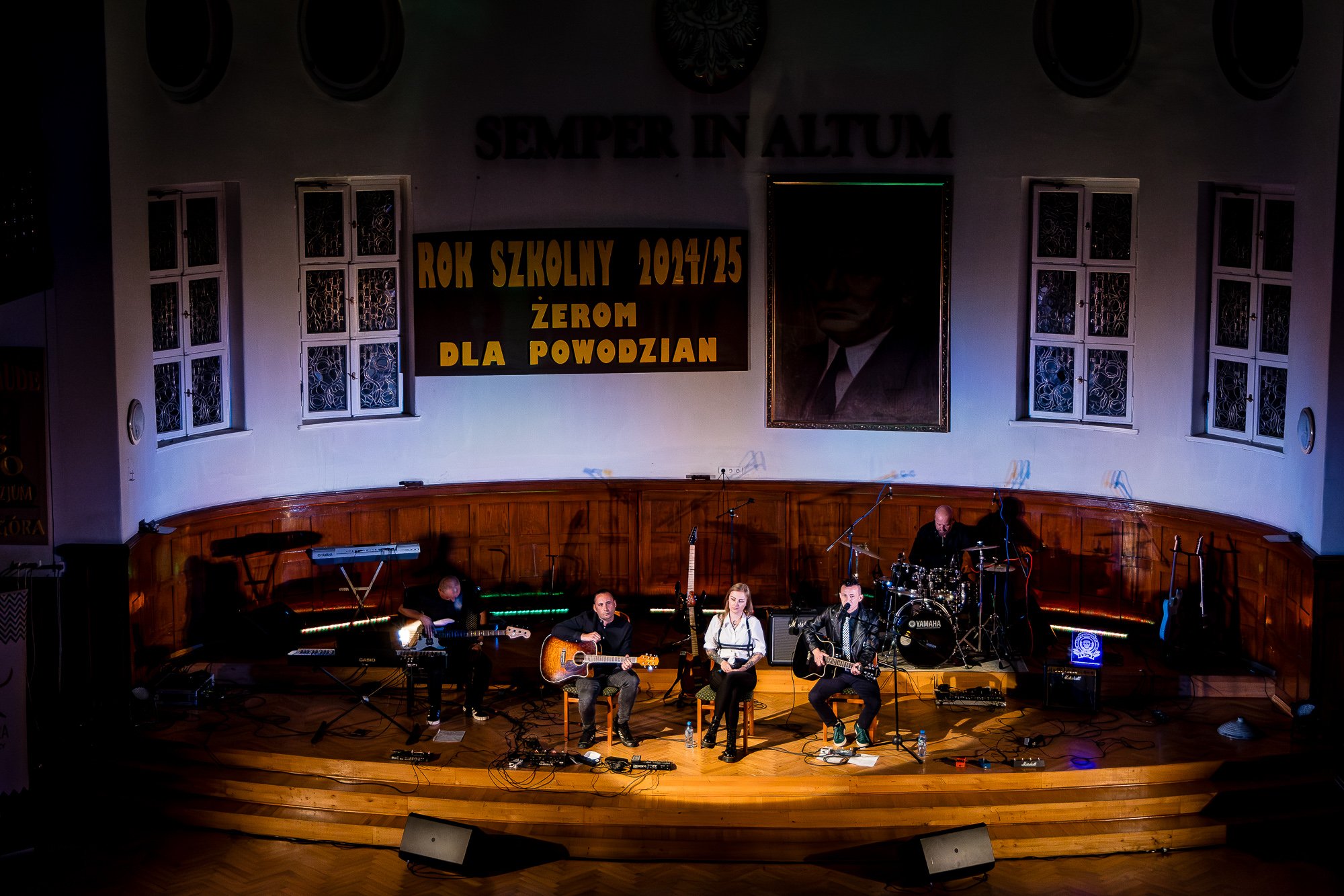 piekny-koncert-dla-powodzian-w-zeromie-128001