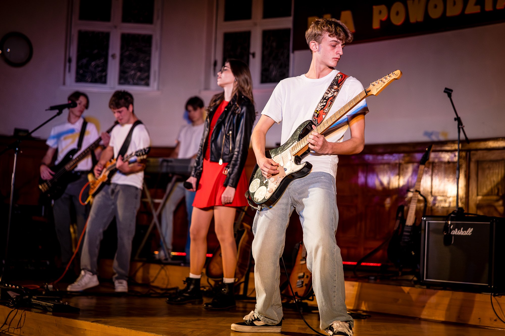piekny-koncert-dla-powodzian-w-zeromie-128001
