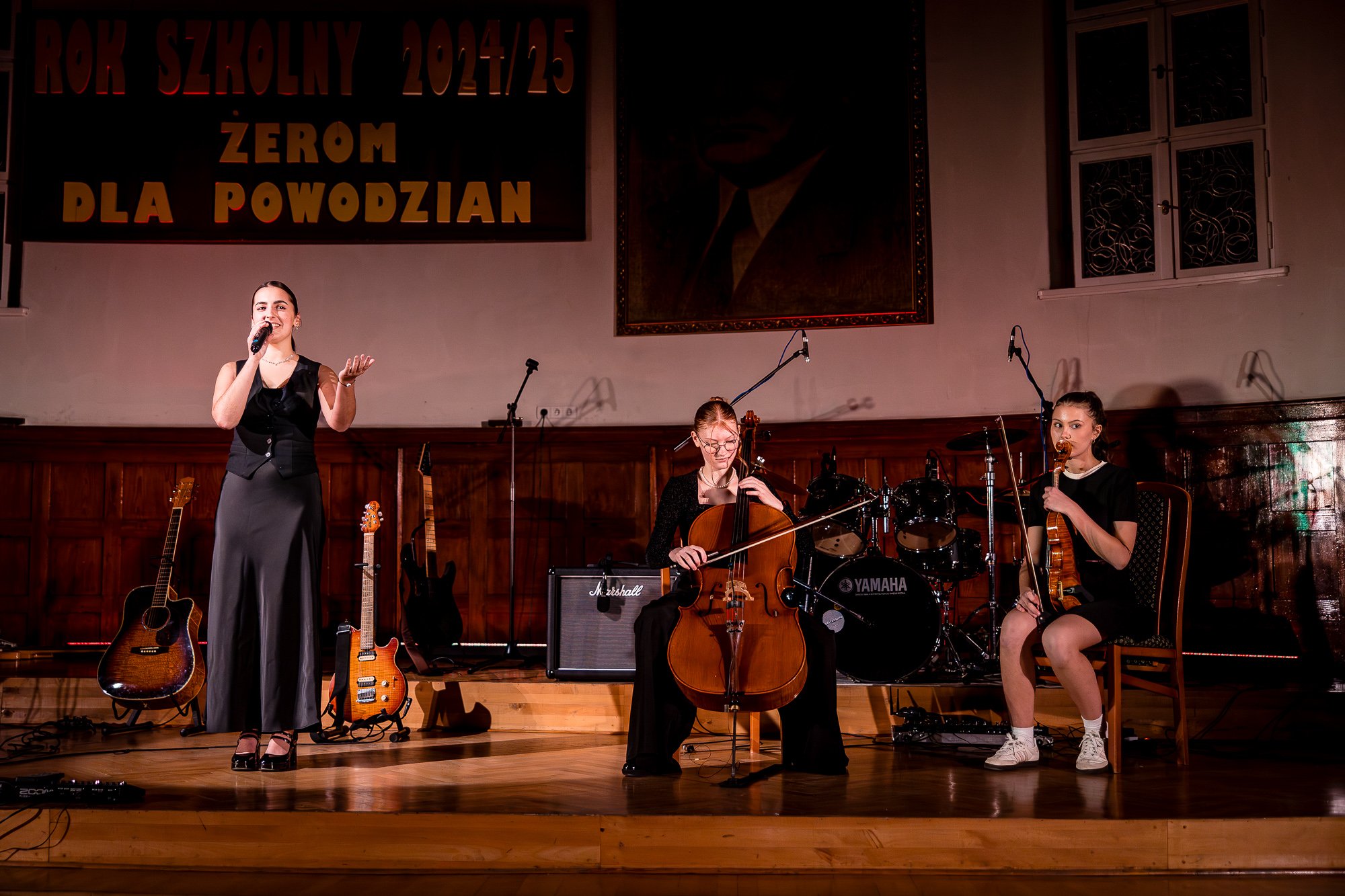 piekny-koncert-dla-powodzian-w-zeromie-128001