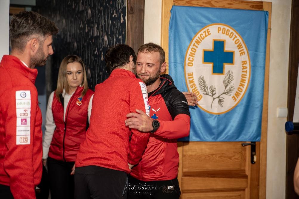 dzien-gopr-owca-na-hali-szrenickiej-128027