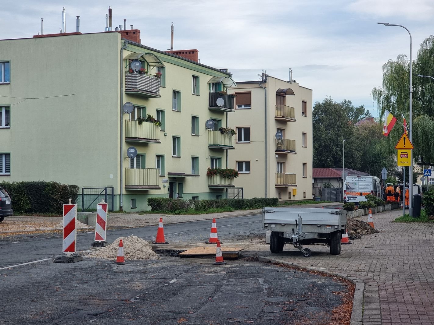 wystartowa-remont-nawierzchni-na-cieplickiej-128080