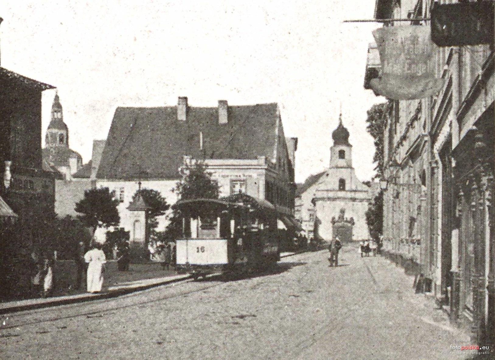 ulica-1-maja-zaczynaa-od-wojanowskiej-128117
