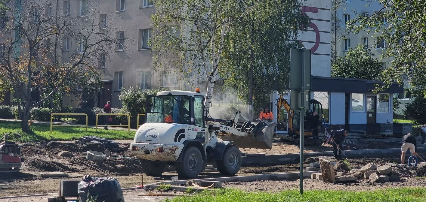 drogowcy-remontuja-karowicza-128122