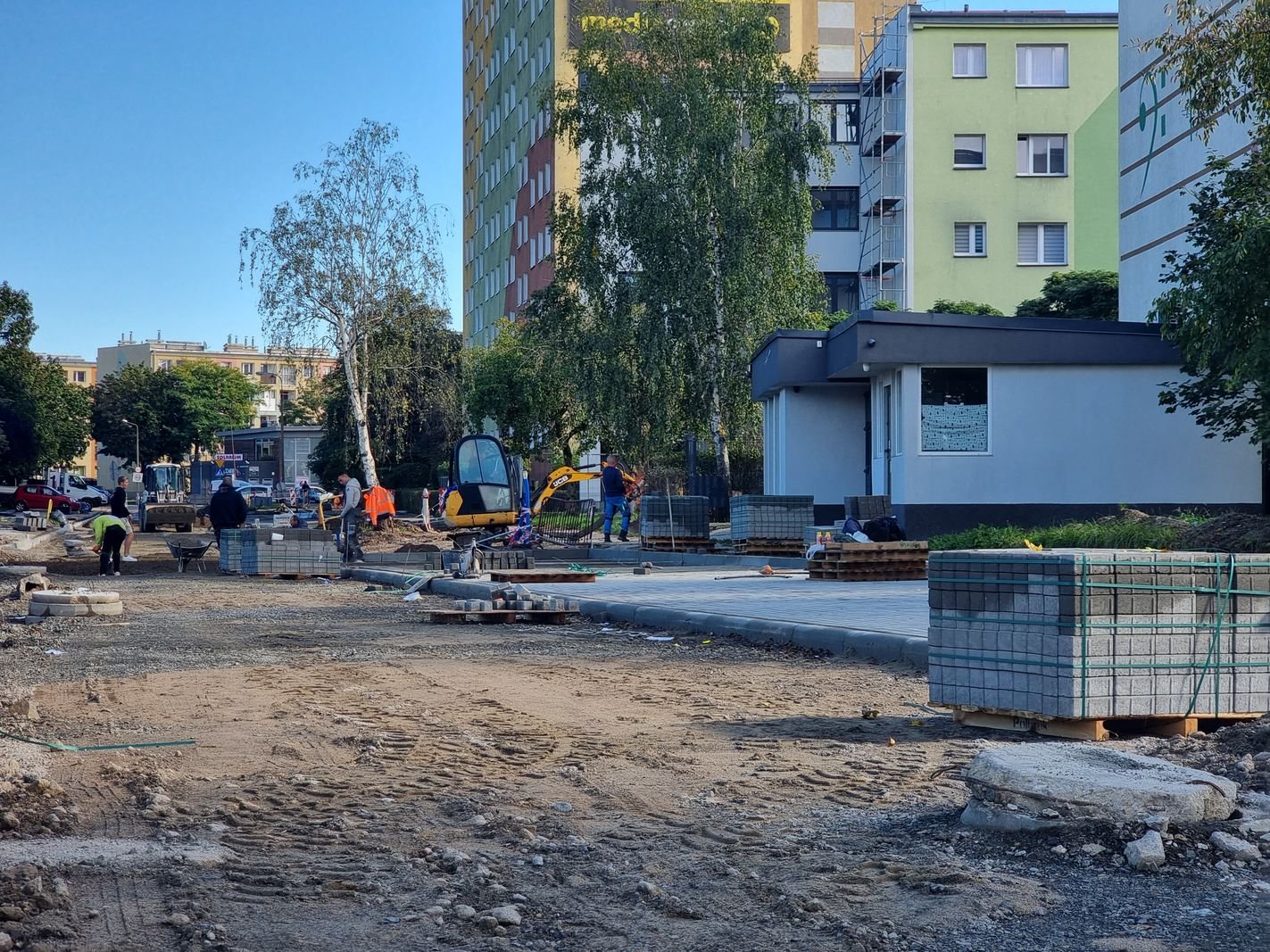 drogowcy-remontuja-karowicza-128122