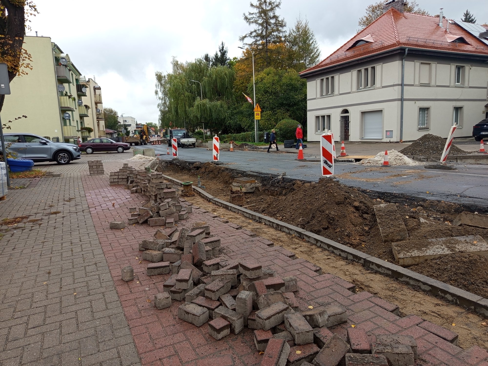 prace-remontowe-na-ulcieplickiej-w-sobieszowie-trwaja-128170