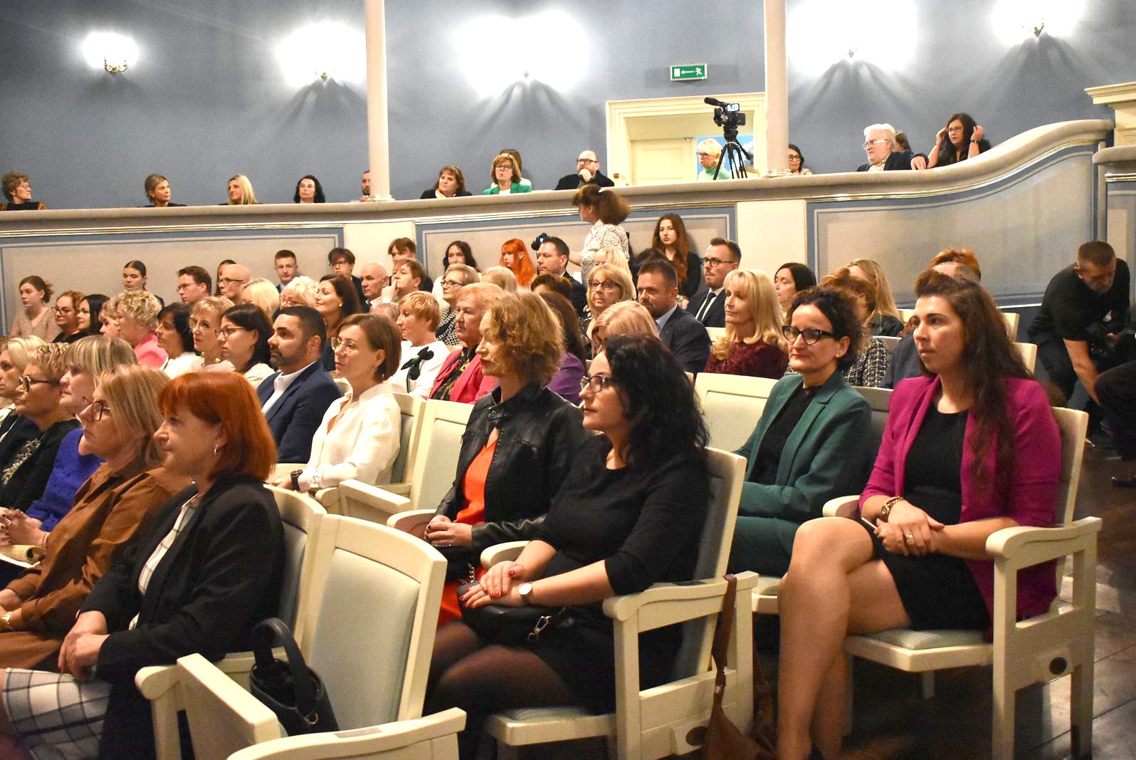 gala-na-dzien-edukacji-narodowej-128236
