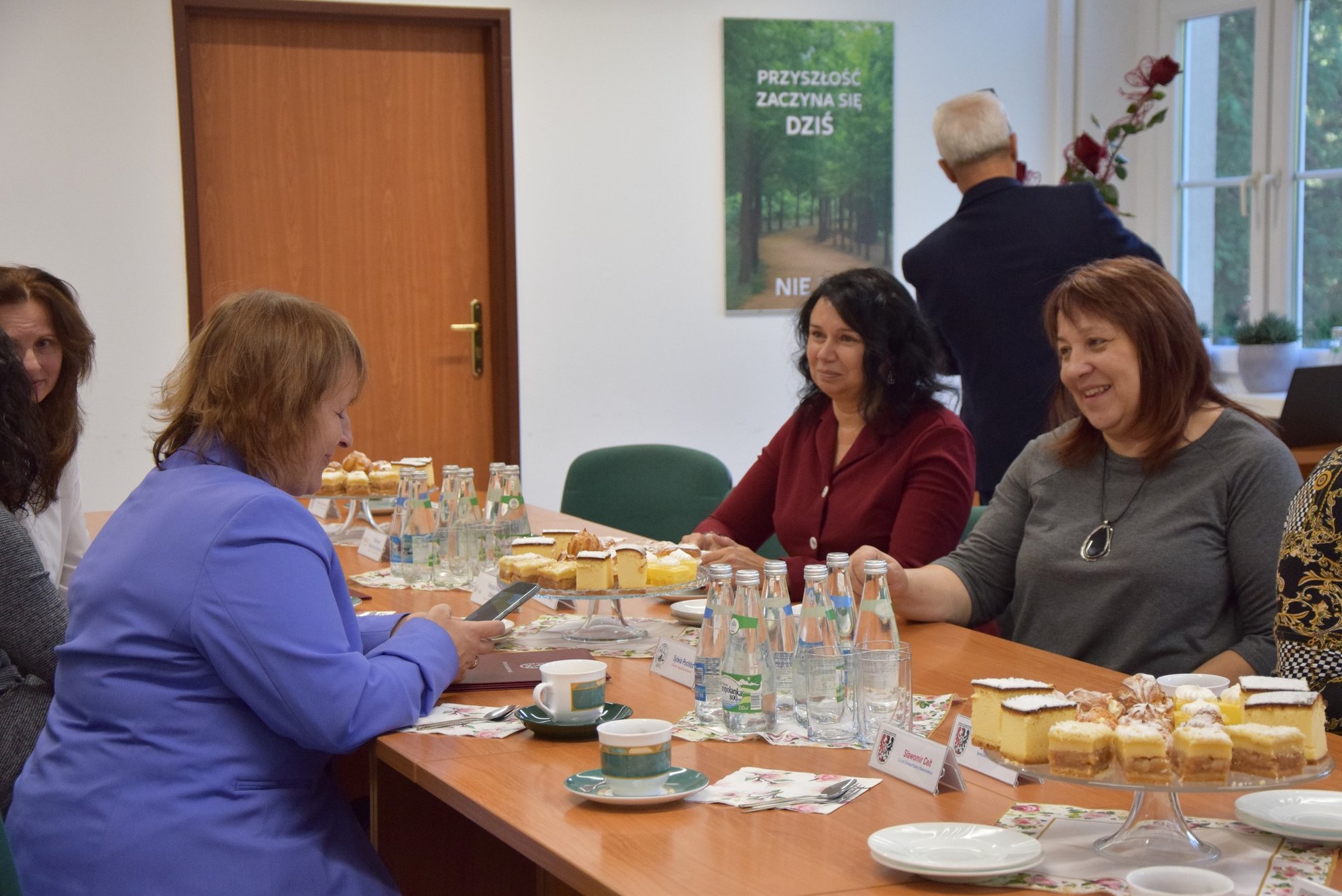 nagrody-specjalne-starosty-karkonoskiego-na-dzien-edukacji-128238