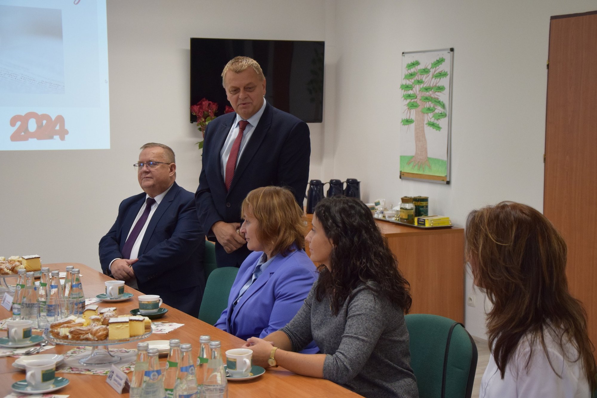 nagrody-specjalne-starosty-karkonoskiego-na-dzien-edukacji-128238