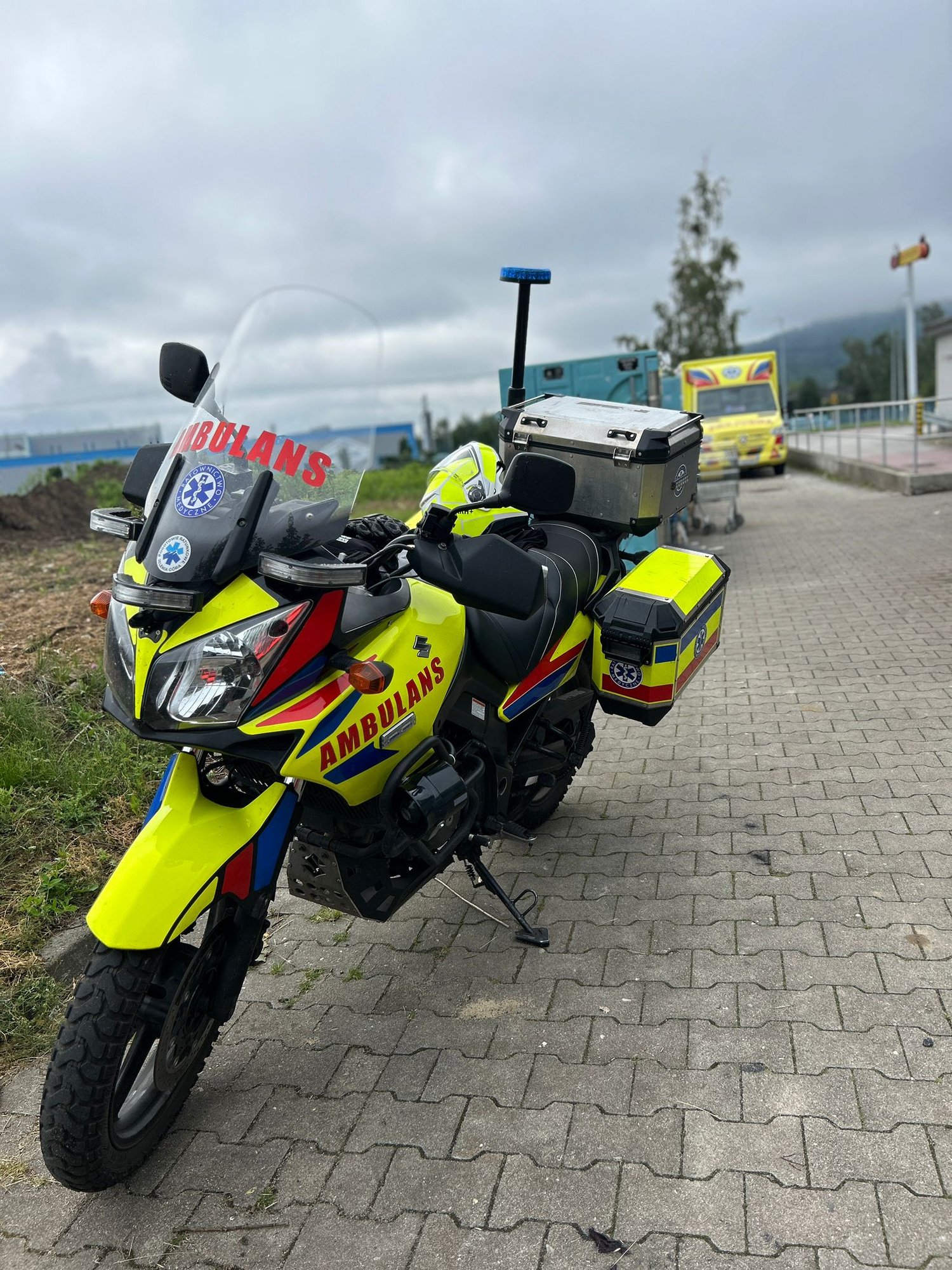 moto-ambulans-mia-mase-pracy-128265