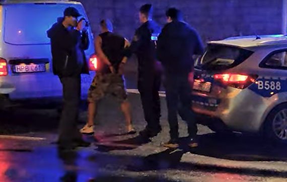 policjanci-zawsze-pomoga-128301
