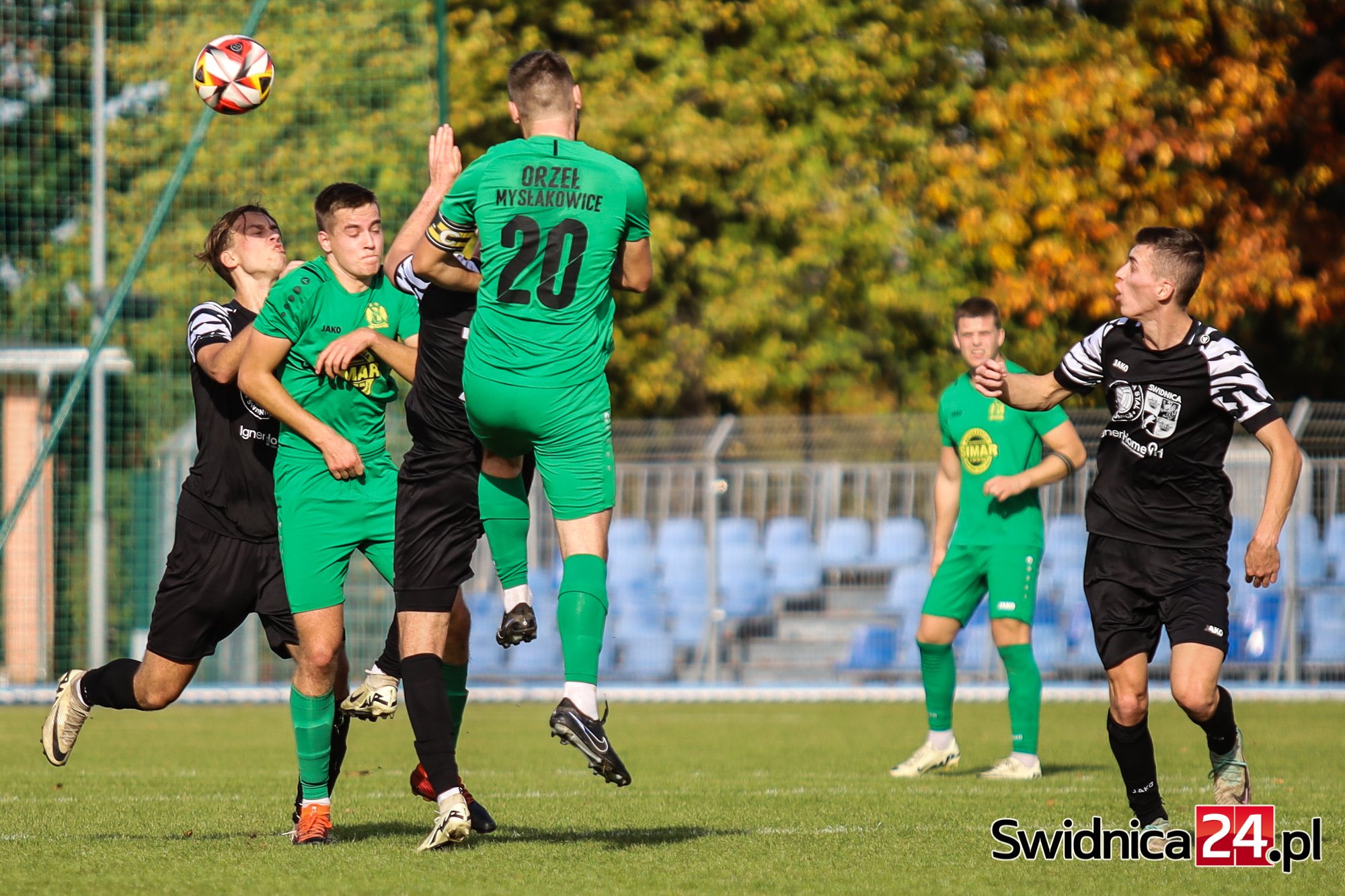 wymiana-ciosow-w-meczu-ora-w-swidnicy-128386