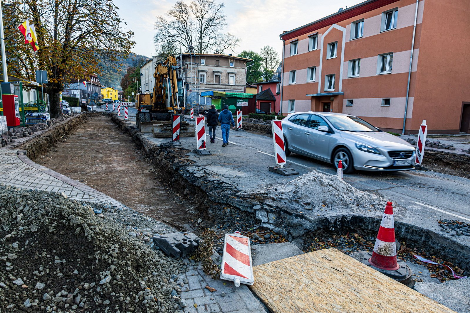 trwa-remont-na-cieplickiej-128399