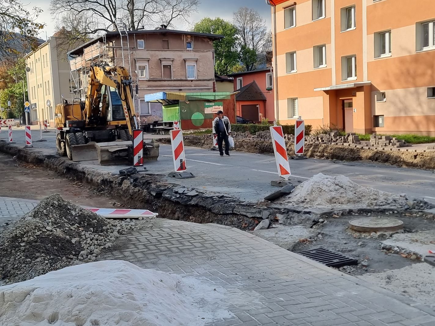 trwa-remont-na-cieplickiej-128399