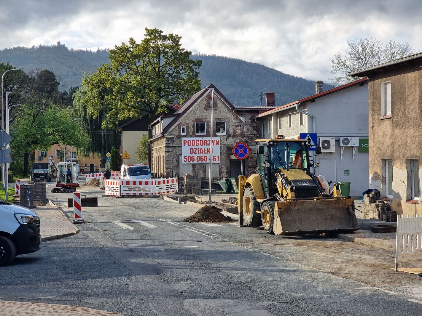 trwa-remont-na-cieplickiej-128399