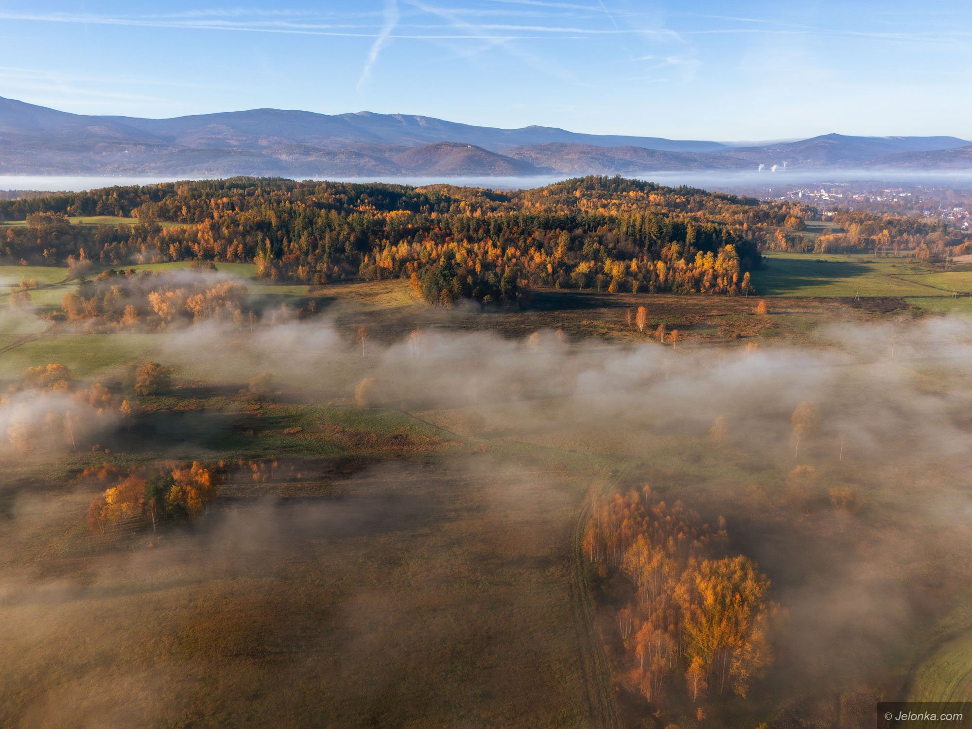 tajemnicza-mga-nad-kotlina-jeleniogorska-spektakl-natury-128584