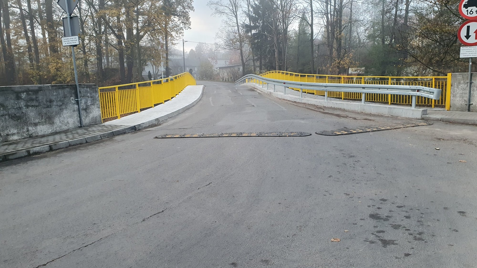gotowy-chodnik-na-moscie-powiatowym-128646