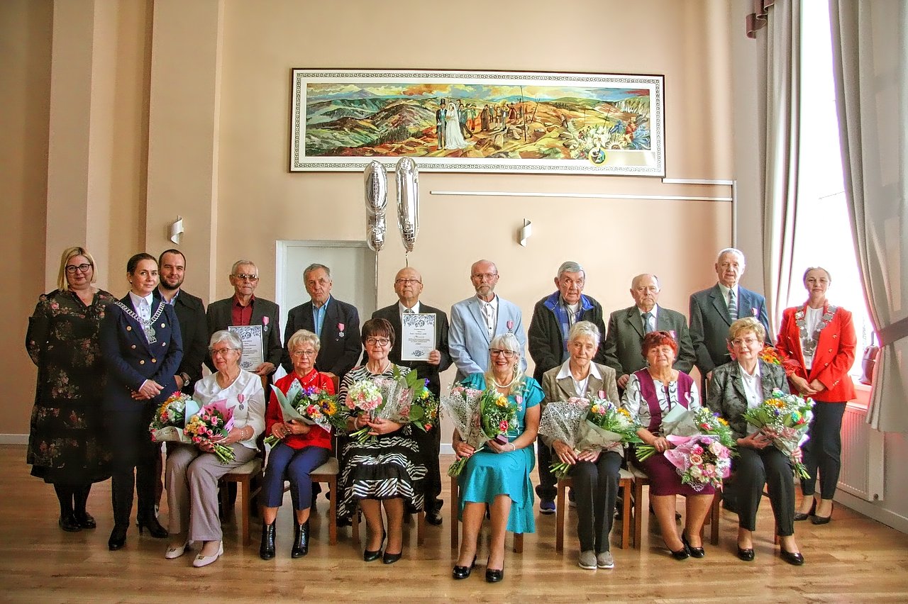 siedem-medali-na-zote-gody-128709