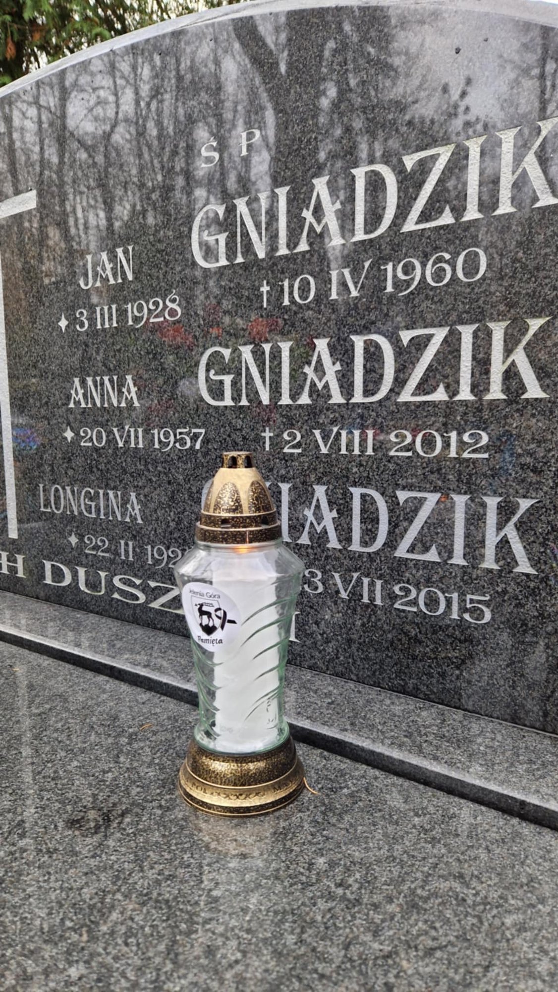 znicz-pamieci-od-miasta-128711