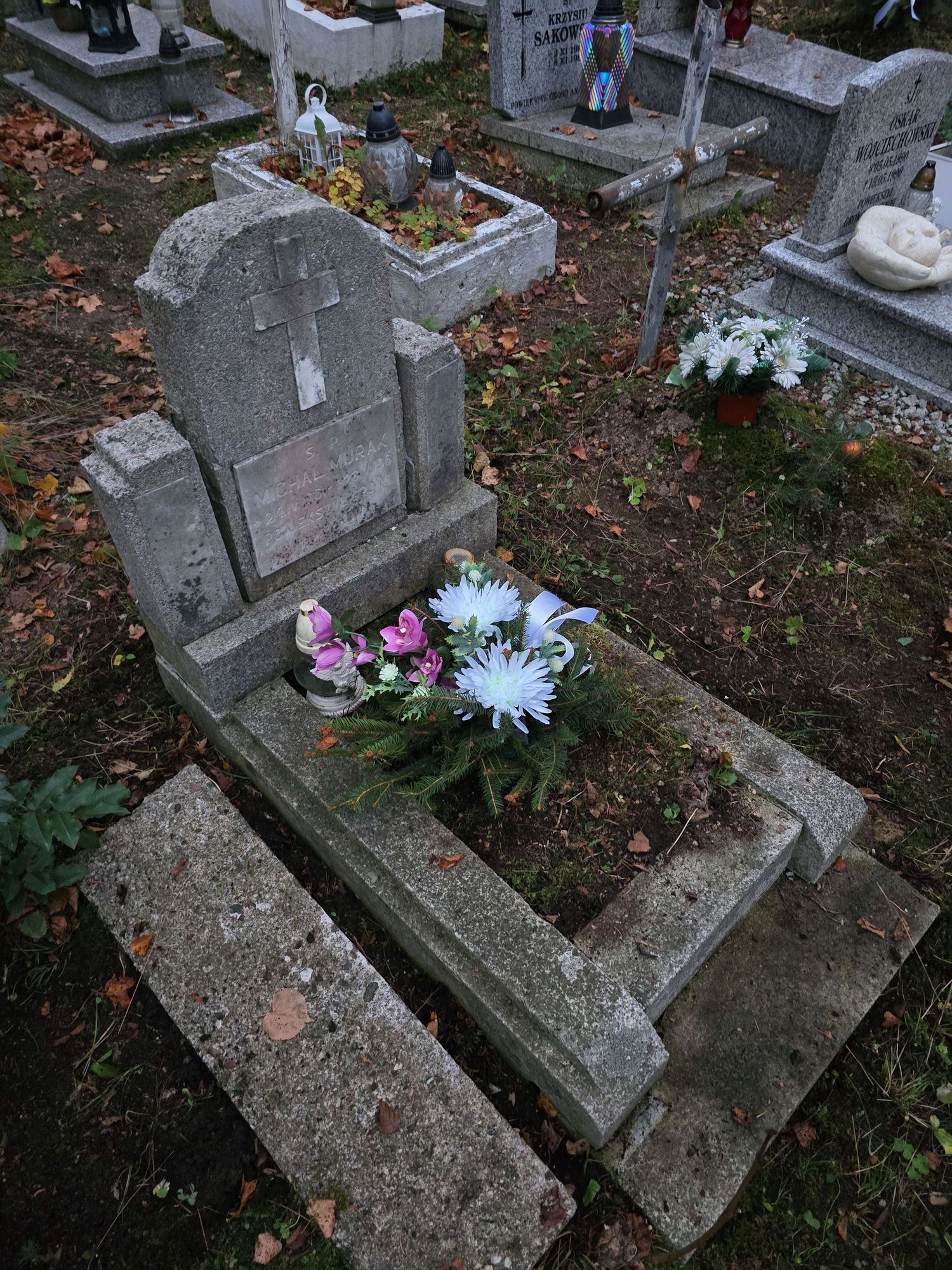 posprzatali-groby-128712