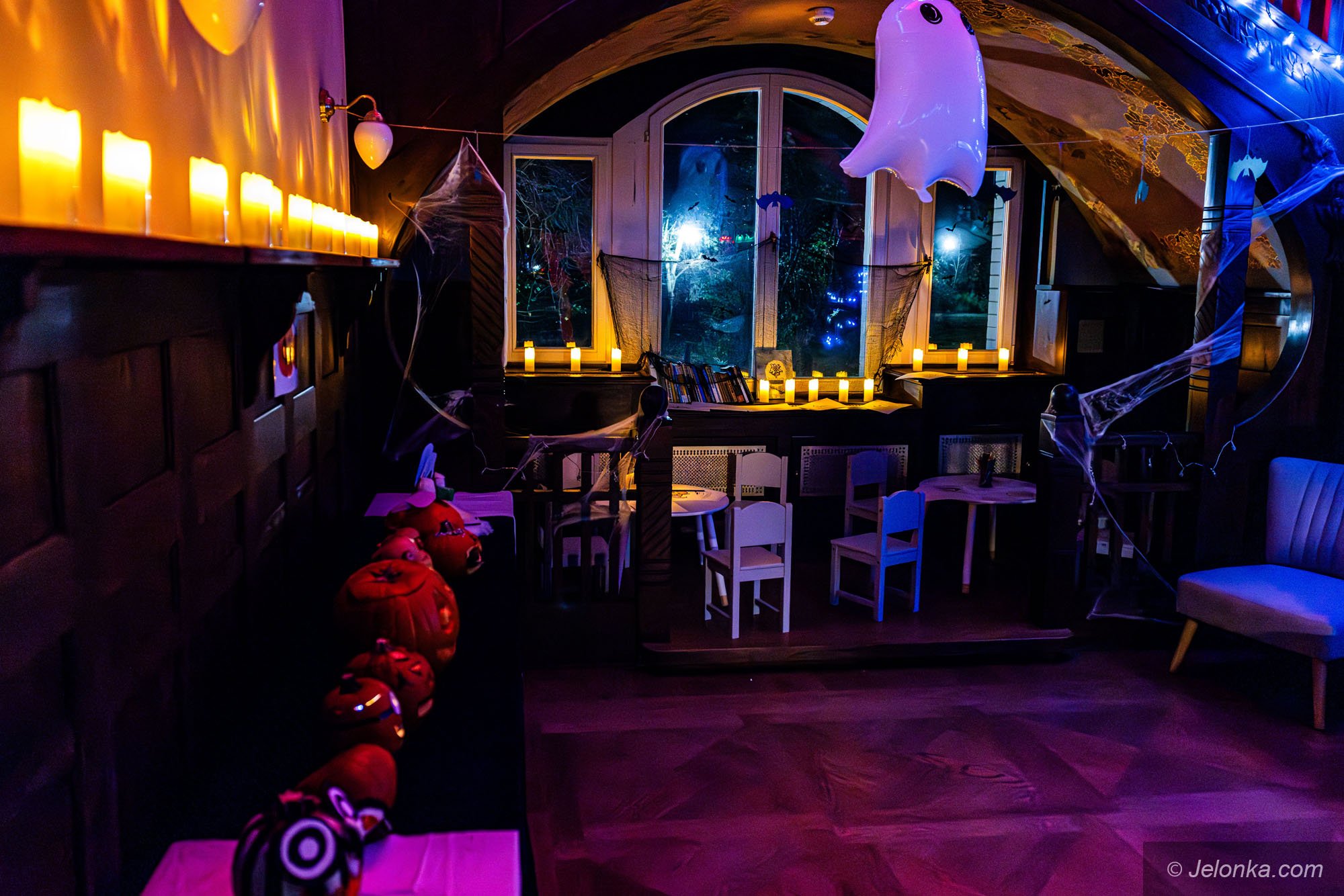 dzieci-i-halloween-na-zameczku-128715
