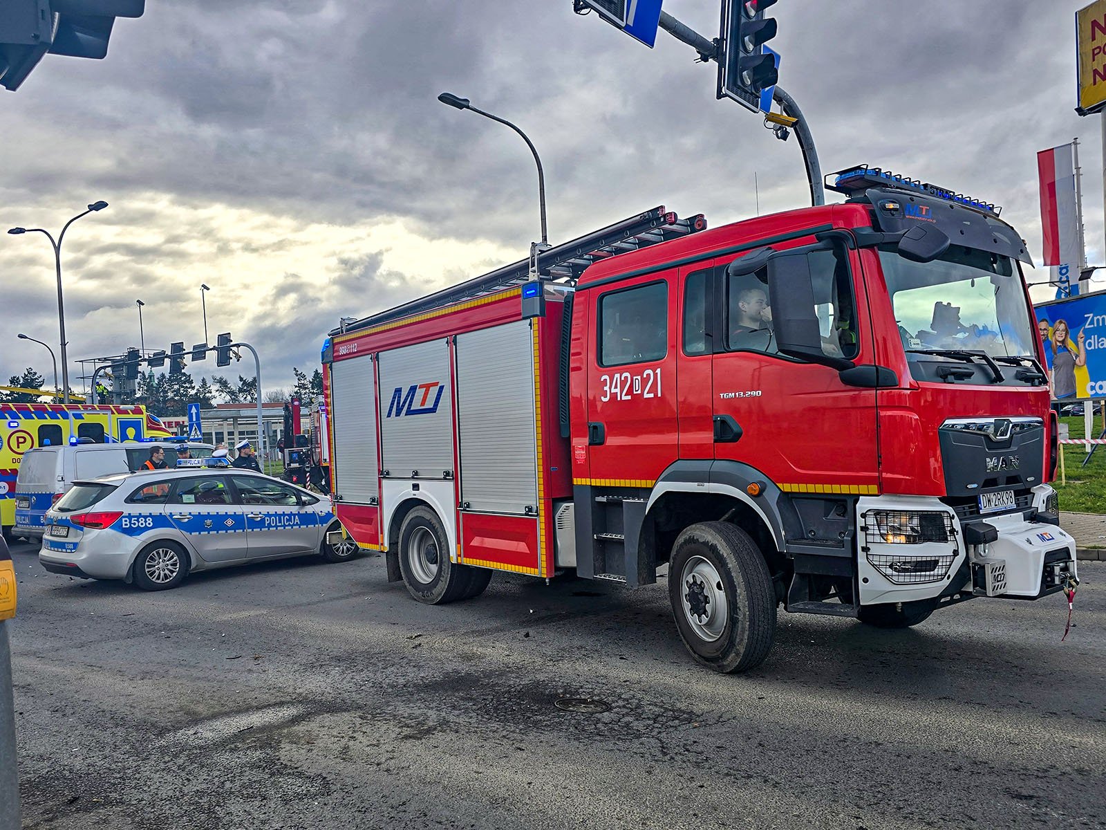 77latek-scia-latarnie-i-dachowa-128774