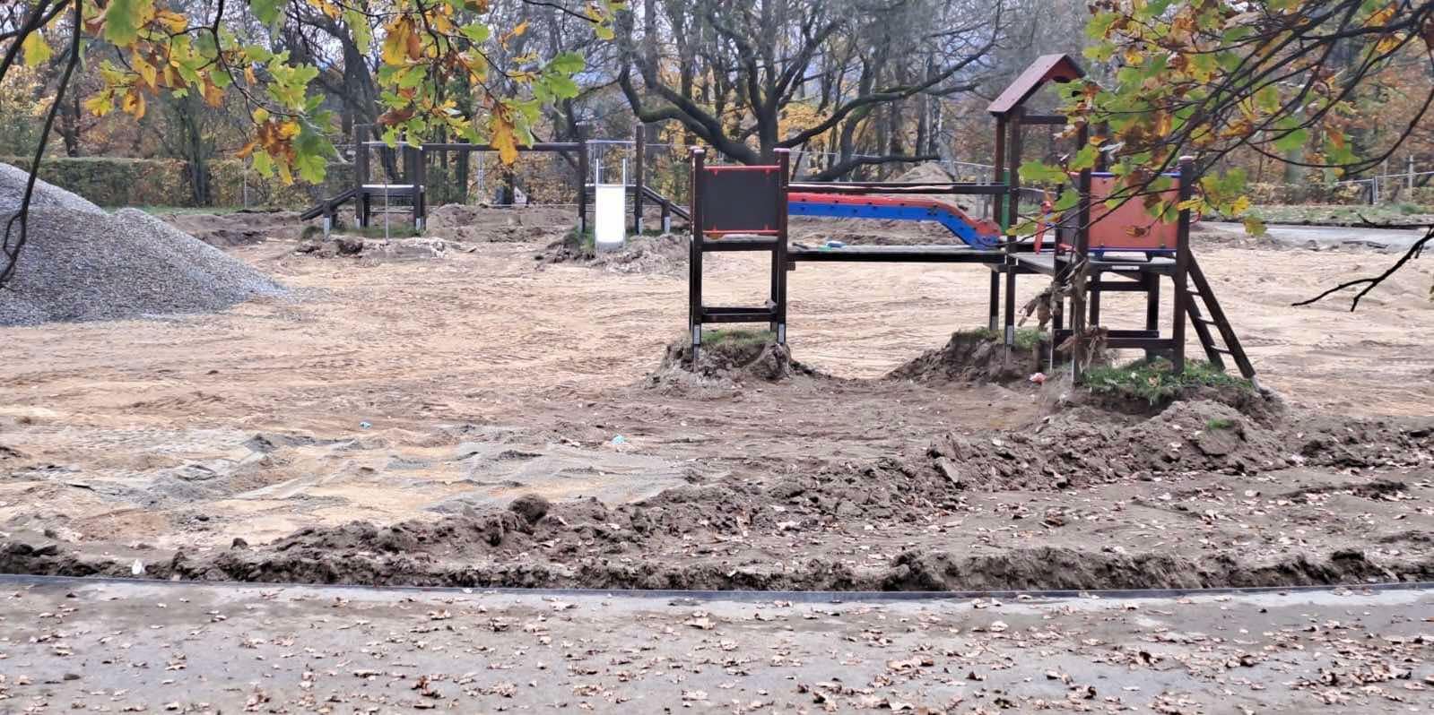 wspinaczkowy-plac-zabaw-w-parku-na-wzgorzu-kosciuszki-128881