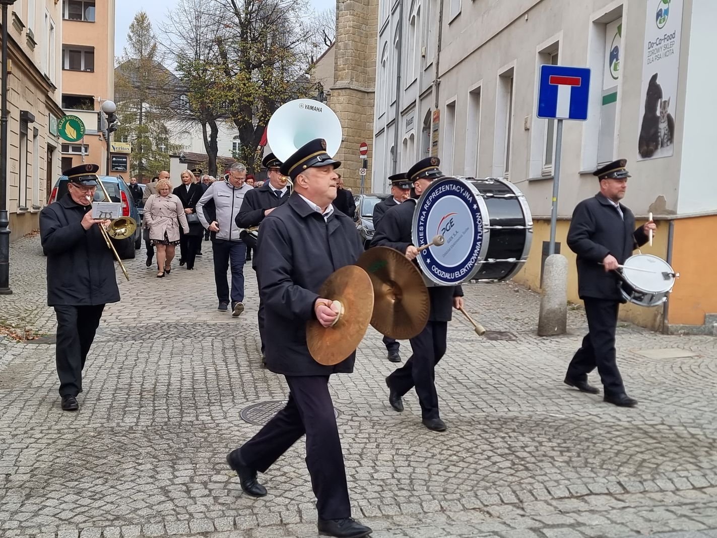 sztandar-na-jubileusz-pogotowia-ratunkowego-128900
