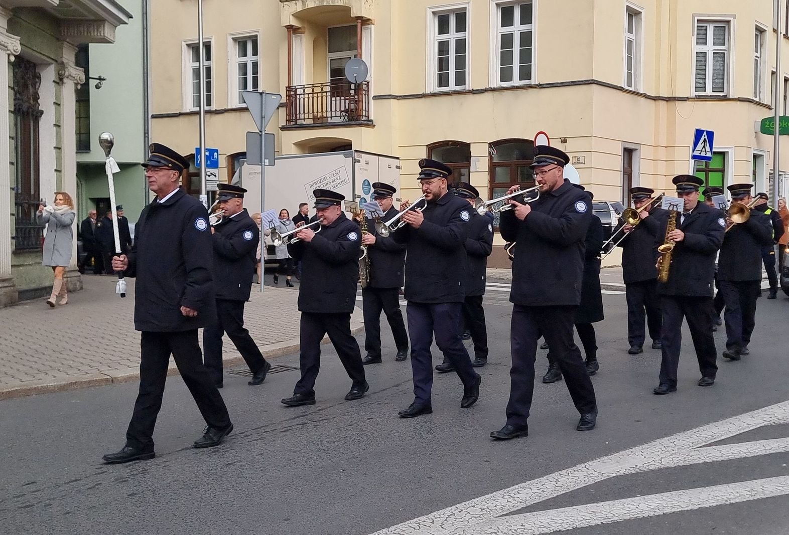 sztandar-na-jubileusz-pogotowia-ratunkowego-128900