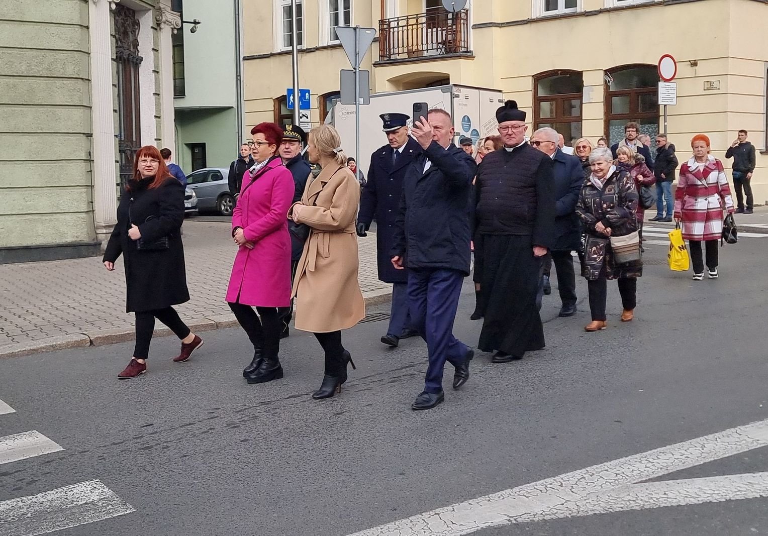 sztandar-na-jubileusz-pogotowia-ratunkowego-128900