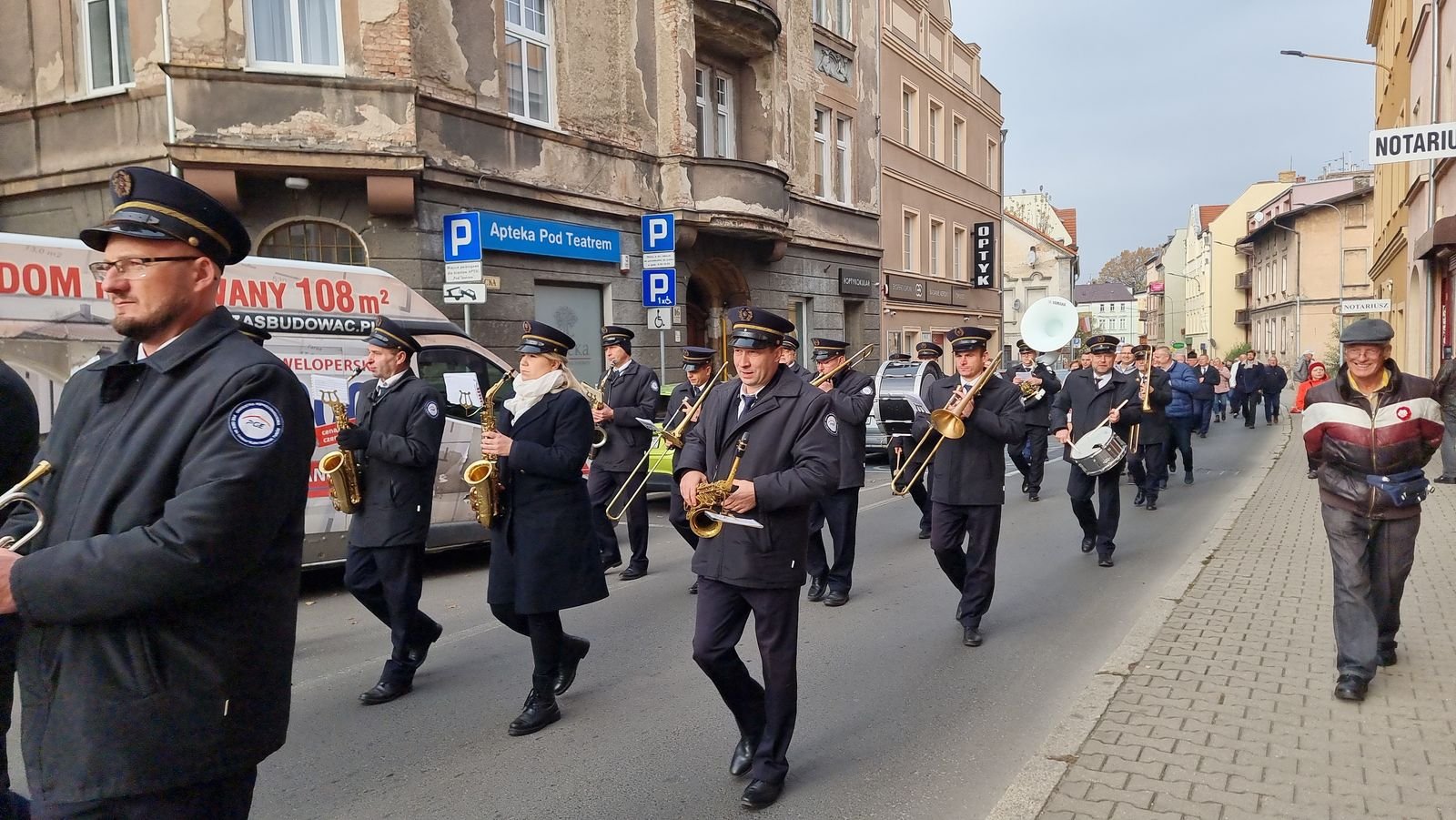sztandar-na-jubileusz-pogotowia-ratunkowego-128900