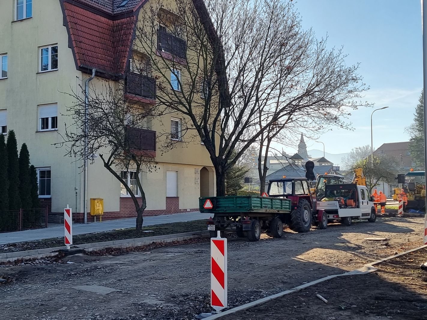 jesien-na-przebudowie-placu-128905