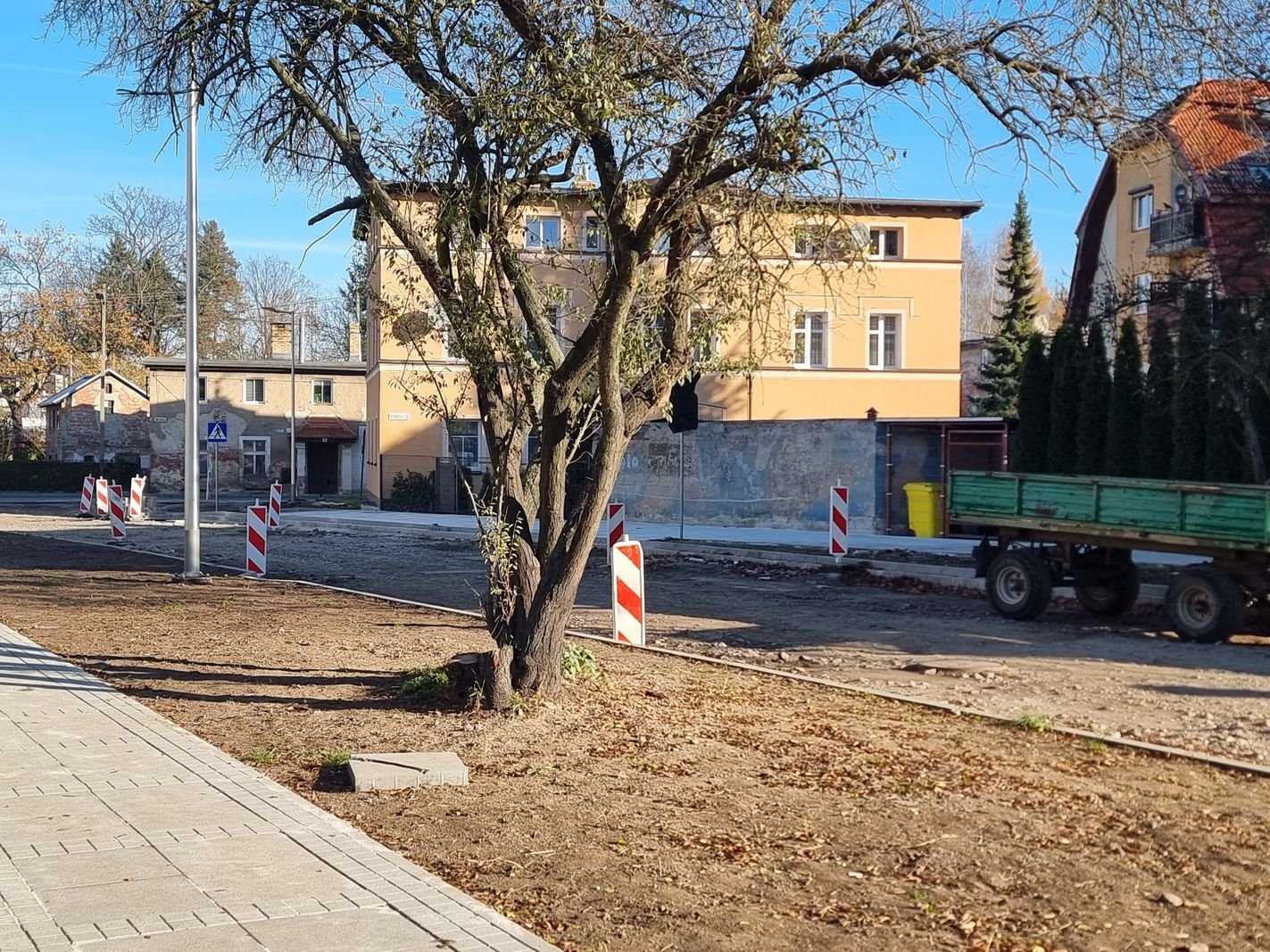 jesien-na-przebudowie-placu-128905