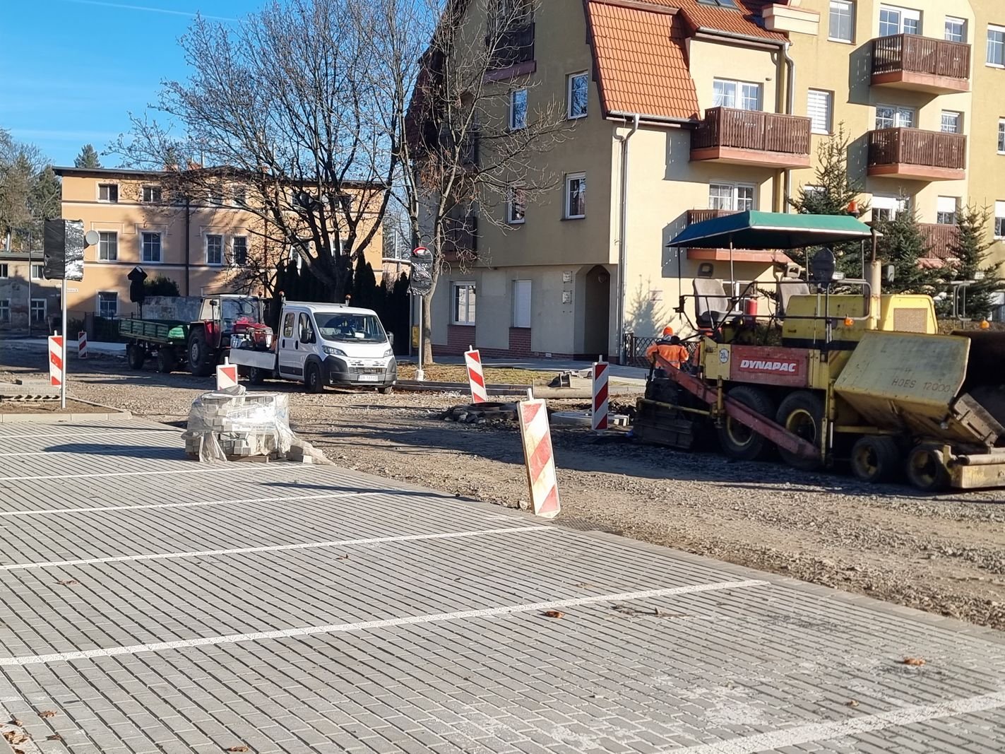 jesien-na-przebudowie-placu-128905