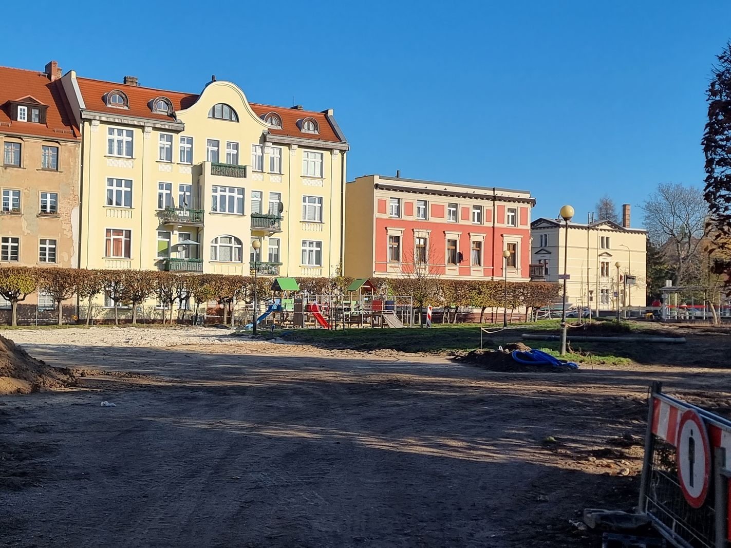 bedzie-nowy-plac-zabaw-i-fontanna-128940