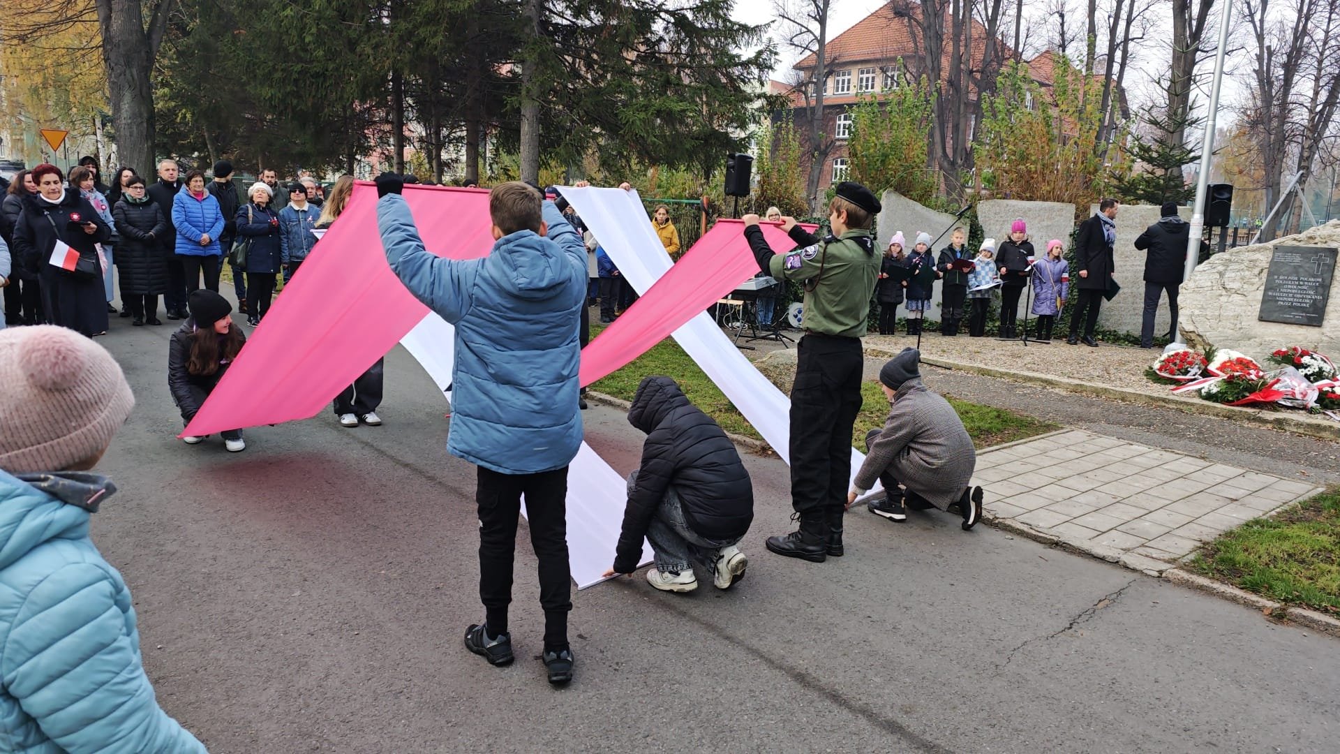 pochod-oraz-piknik-na-swieto-niepodlegosci-128948