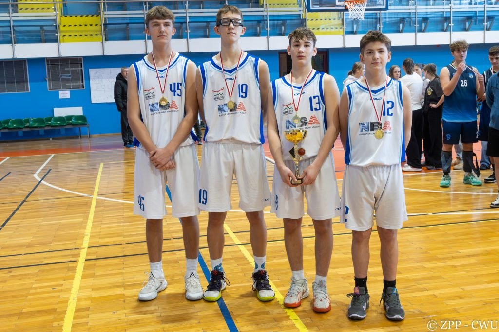 triumf-przedstawicieli-dwojki-i-jedenastki-wyniki-129193