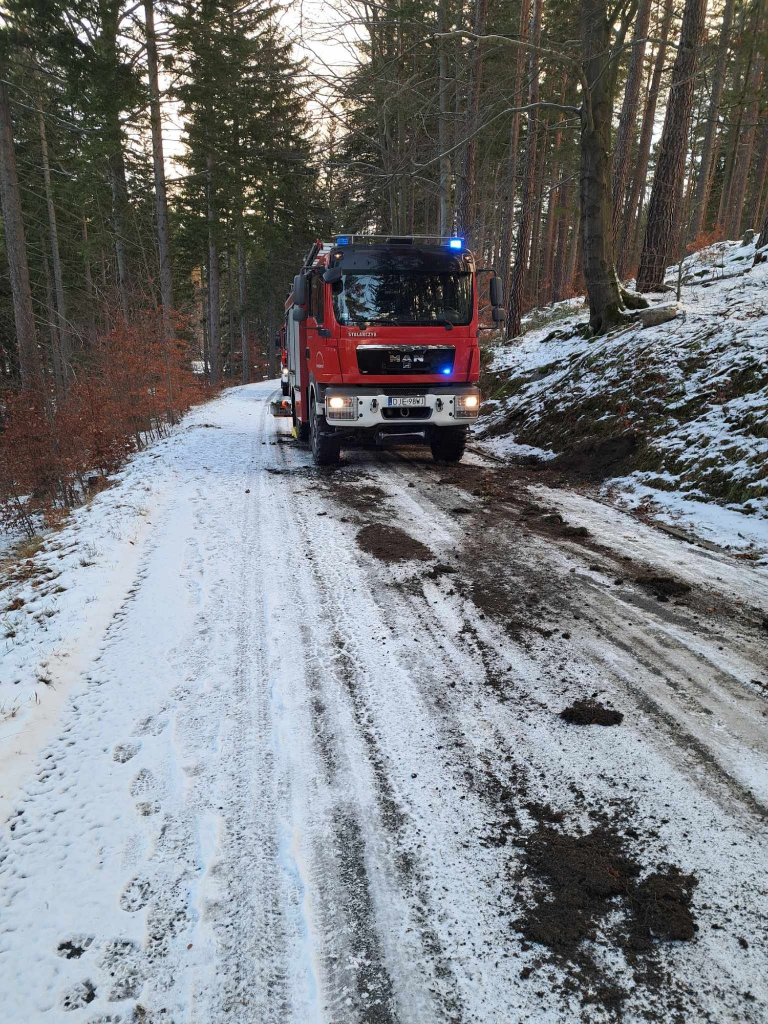 wjecha-na-zamknieta-droge-129204
