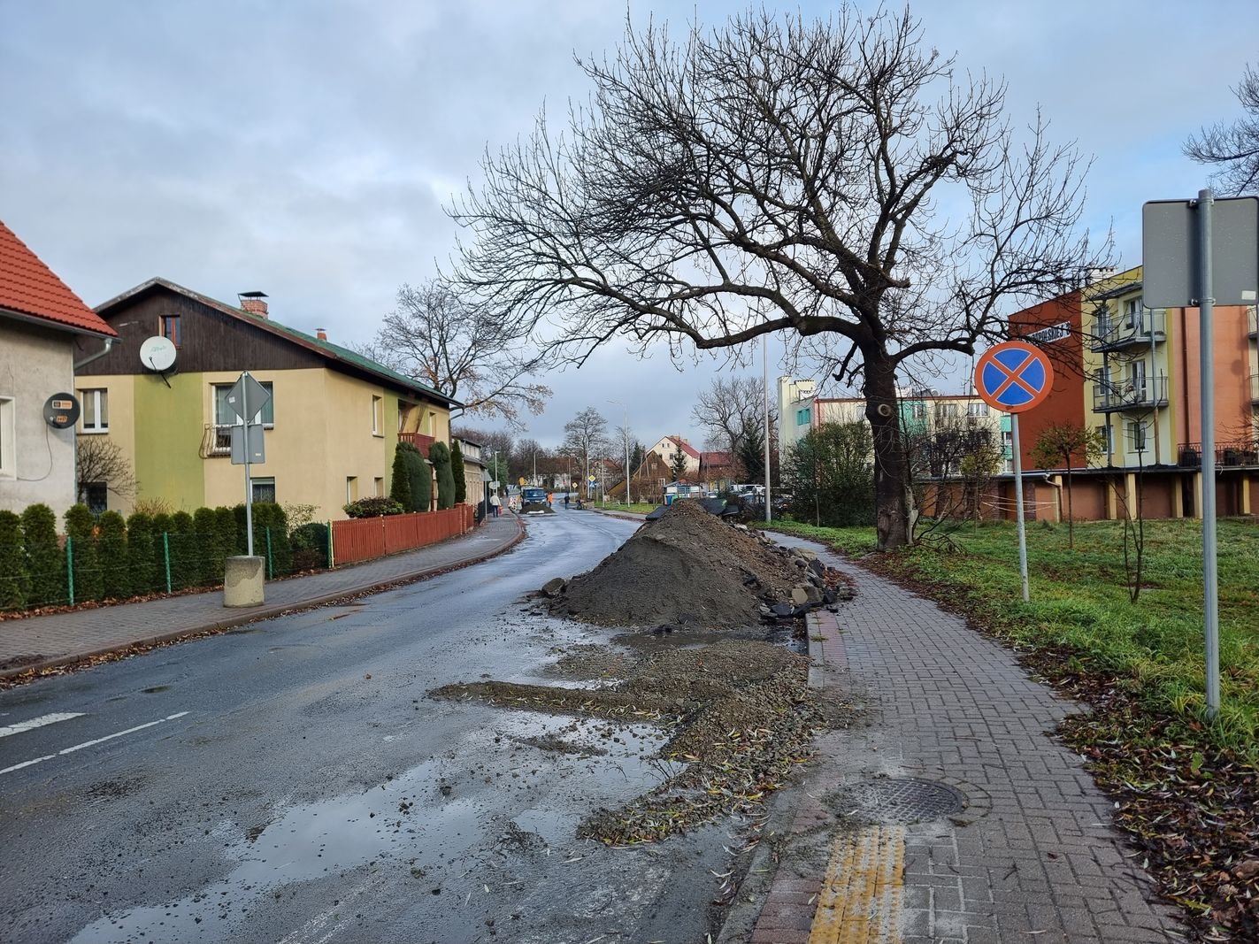 drogowcy-remontuja-cieplicka-129244