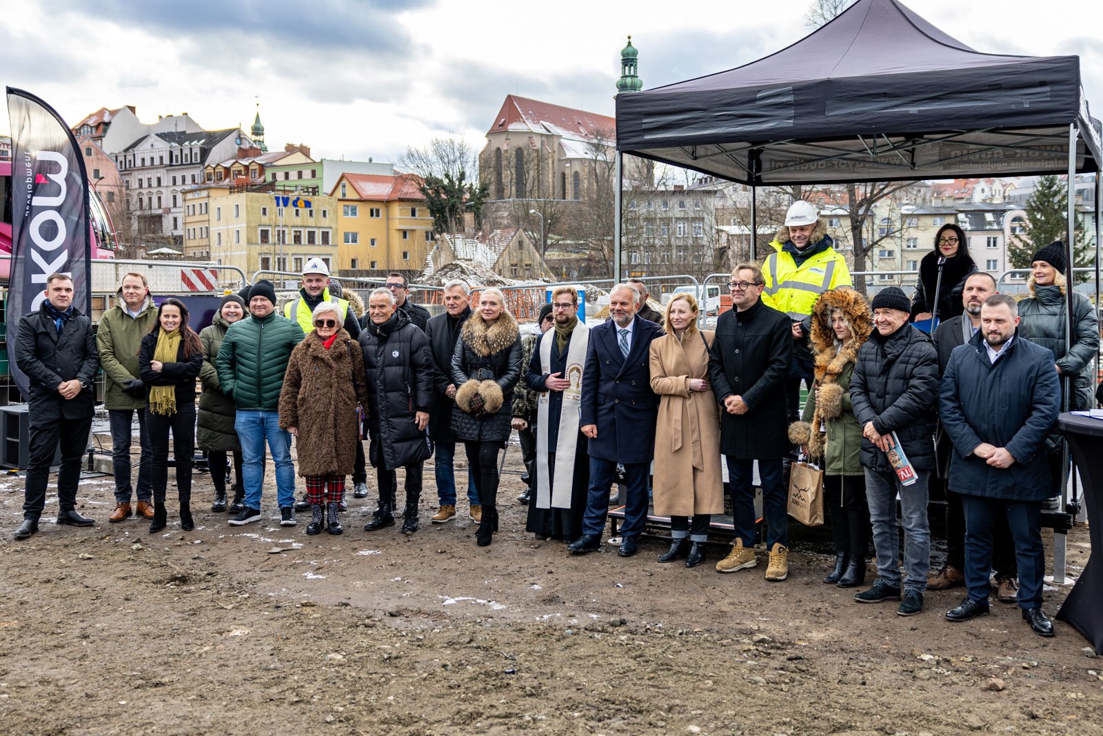 kamien-wegielny-pod-budowe-osiedla-mynowka-wmurowany-129252