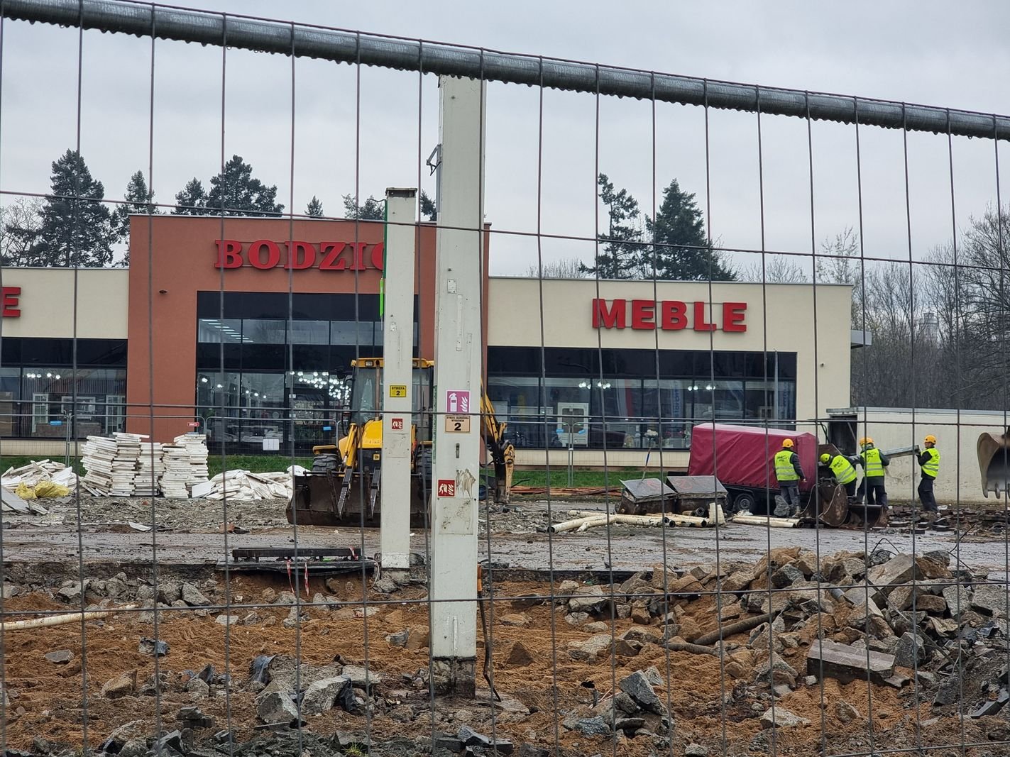 znika-stacja-paliw-przy-grunwaldzkiej-129313