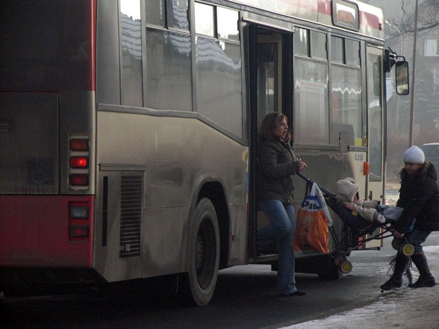 pancerz-brudu-na-autobusach-12934